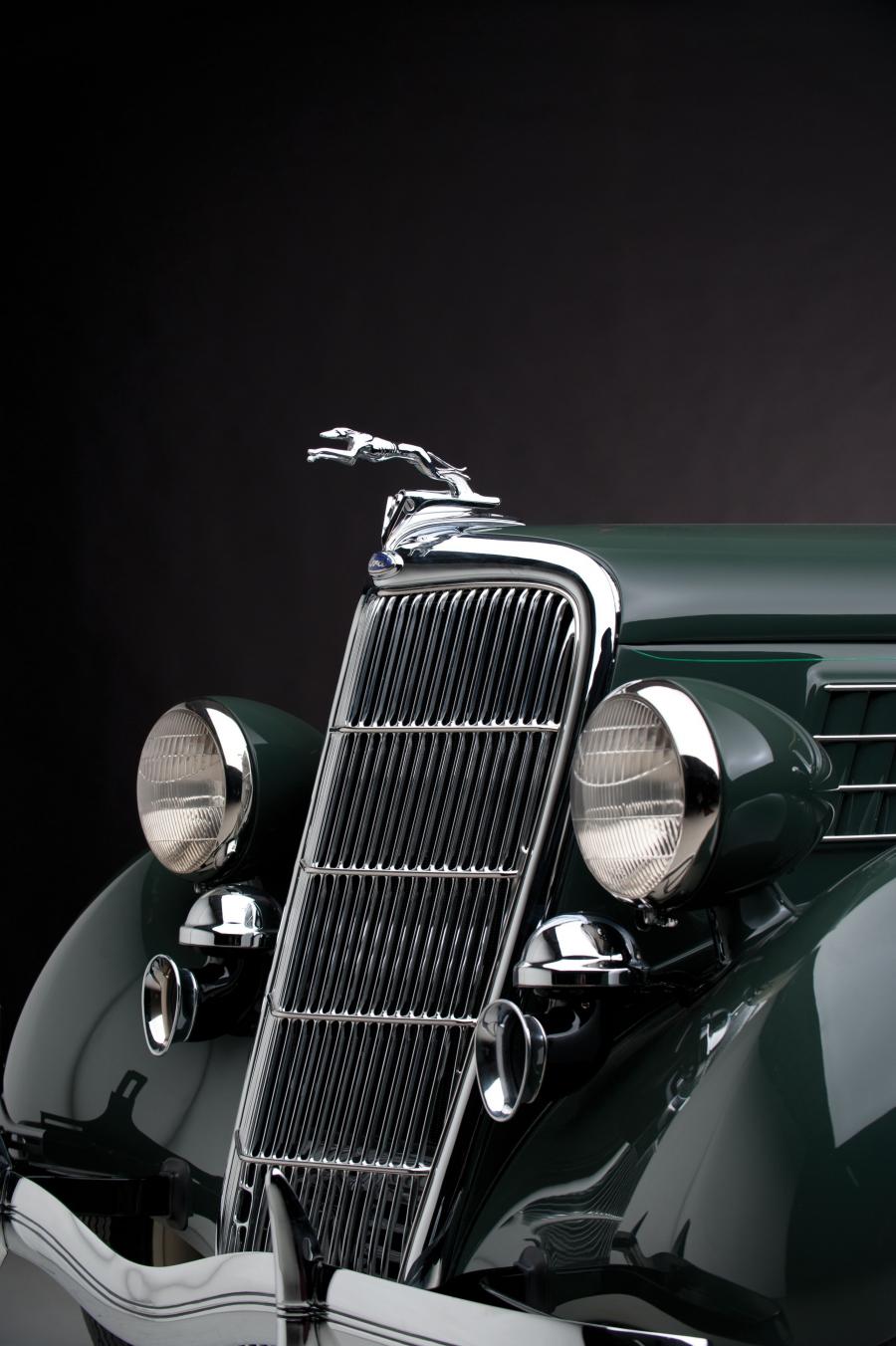  Ford DeLuxe Roadster 1935 года  (фото 6 из 41)